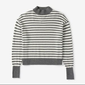Everlane mock neck cashmere sweater